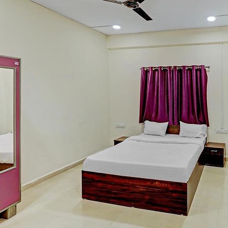 Amba Executive An Apartment Hotel Mundhva 外观 照片