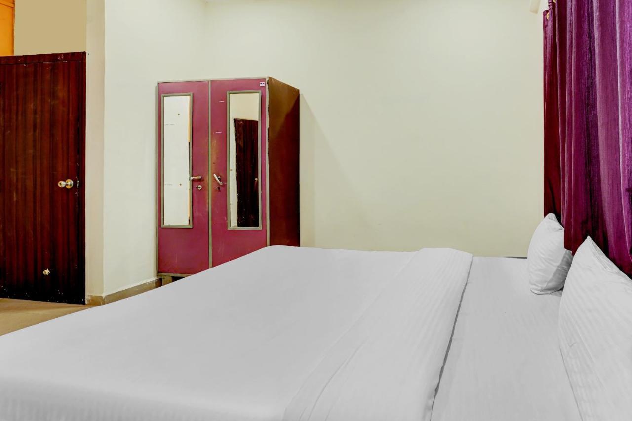 Amba Executive An Apartment Hotel Mundhva 外观 照片