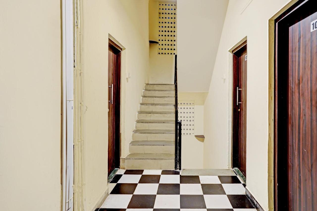 Amba Executive An Apartment Hotel Mundhva 外观 照片