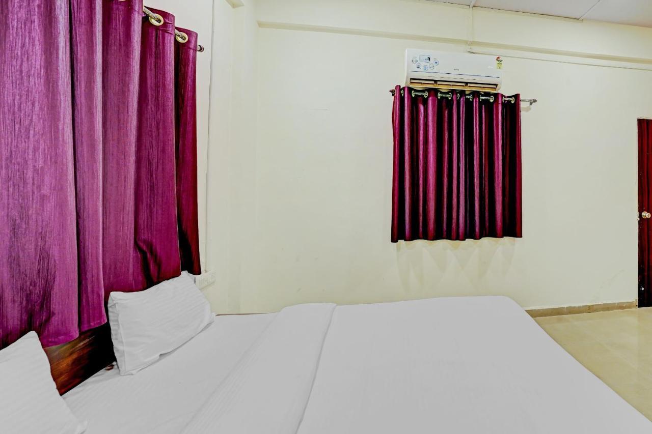 Amba Executive An Apartment Hotel Mundhva 外观 照片