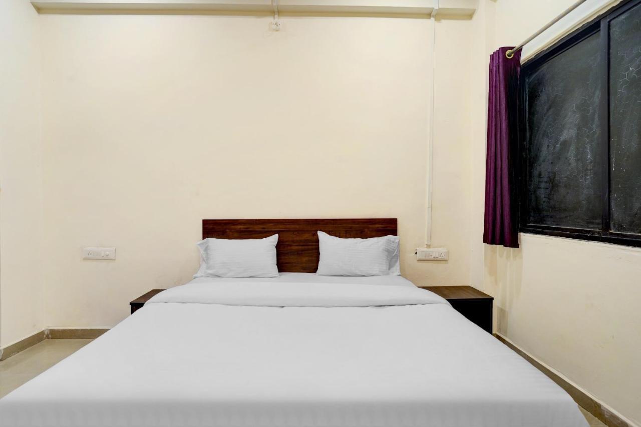 Amba Executive An Apartment Hotel Mundhva 外观 照片